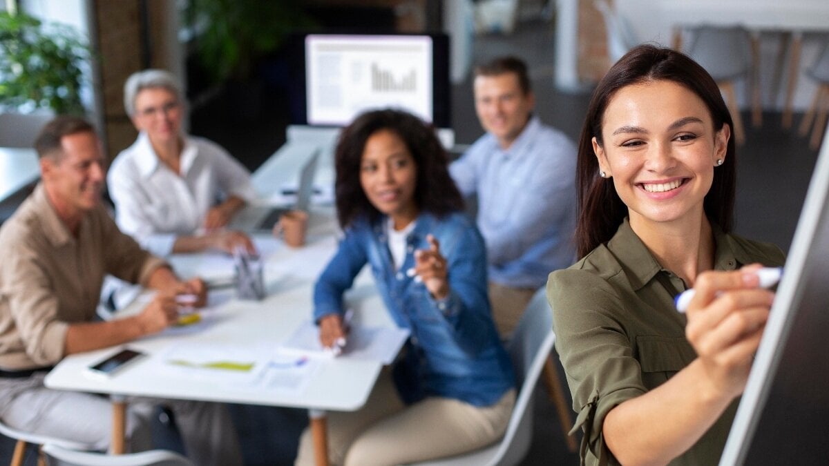 Ny tävling för företagare: De bästa projekten kommer att få tillgång till stipendier för mentorskap och utbildning