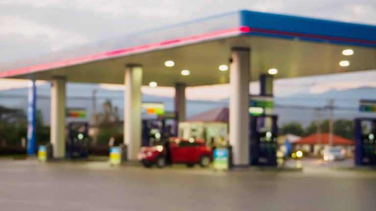 Icke -championens bensinstationer serverar redan mer bränsle än stora märken