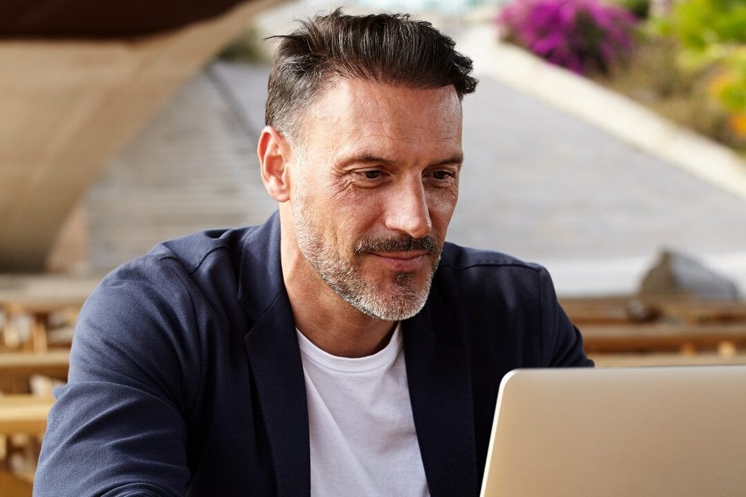 Hur självarbetslösa och småföretag kan använda LinkedIn för att hitta kunder