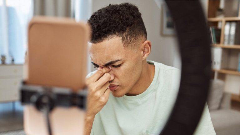 Konkurrens övervakar också påverkare och andra frilansare som kan bo utanför för att undvika skatter