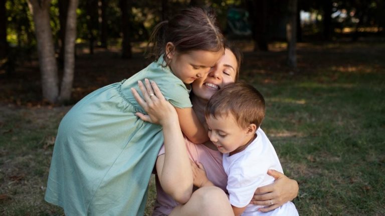 Självarbetslösa måste anpassa dagen till sina anställda för familjens förlikning