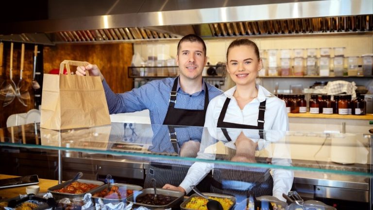 Hur mycket skulle självanställda kostnaden för anställda om Spanien följer ILO -riktlinjerna