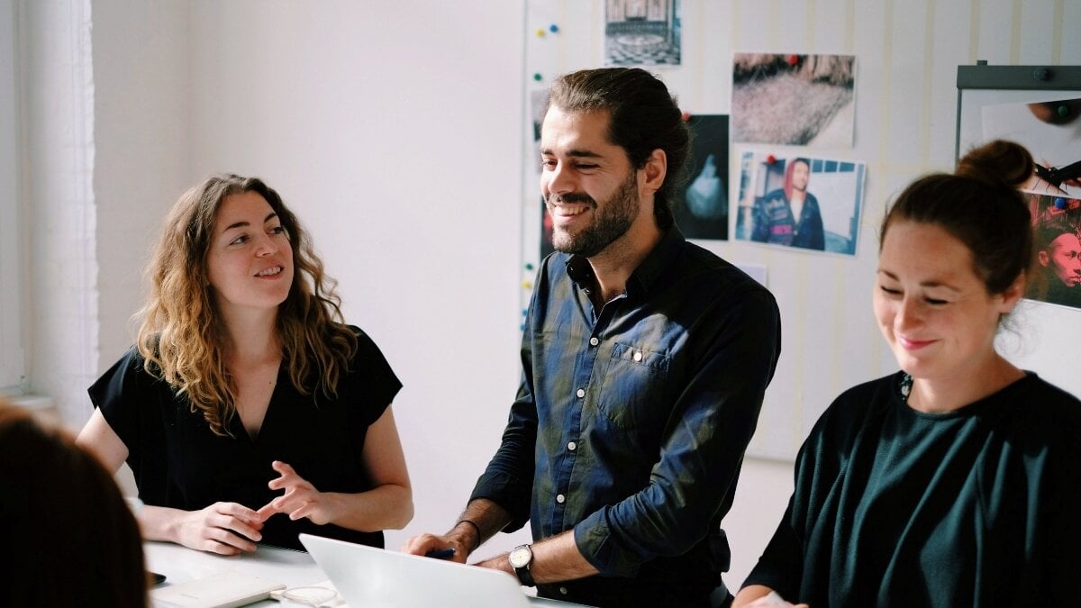 7 arbetsförpliktelser som företag med mer än 50 anställda måste följa 2025