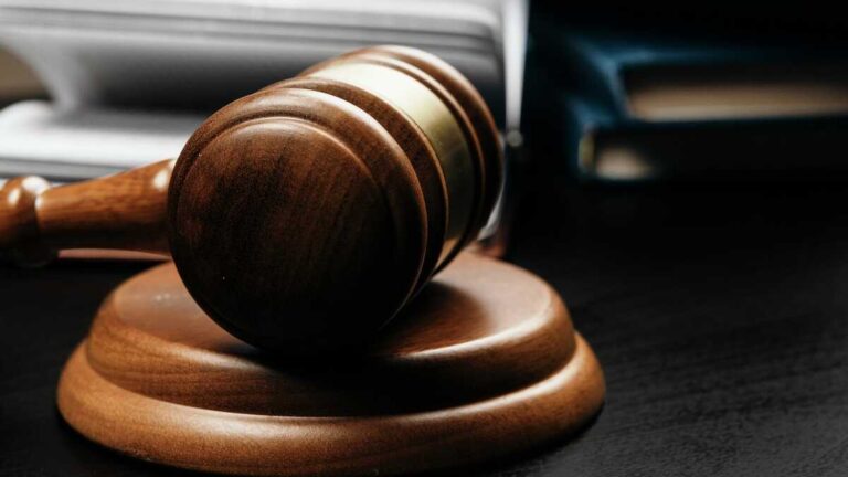 Riksdomstolen beslutar att företag inte behöver betala föräldraledighet