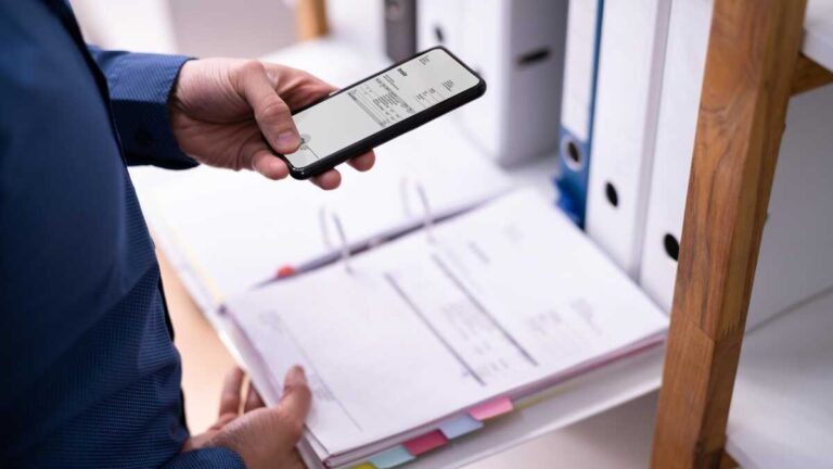 Socialförsäkringen har börjat övervaka avgiftsunderlaget för företagsanställda och egenföretagare