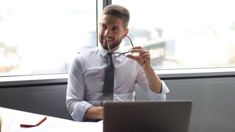 Egenföretagare kan tillämpa sina avdrag i IPRF utan att registrera sig i RETA