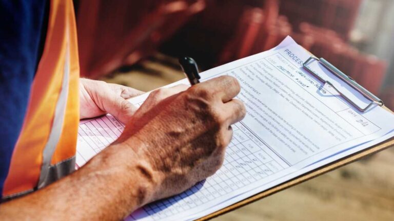 De sanktionerar ett företag med 150 000 euro för att inte leverera dokumentation som begärts av ITSS