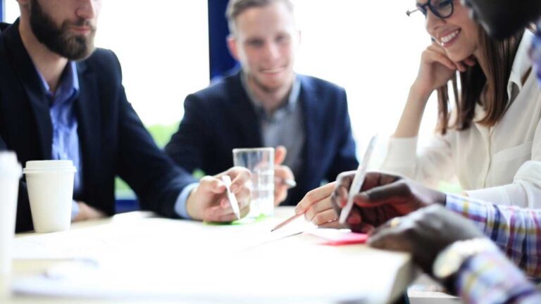 Små och medelstora företag kommer att betala mer skatt när partners bidrar med kapital över sina aktier