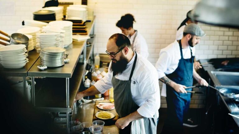Finansdepartementet ändrar tidsfristen för egenföretagare i moduler att säga upp sig från systemet