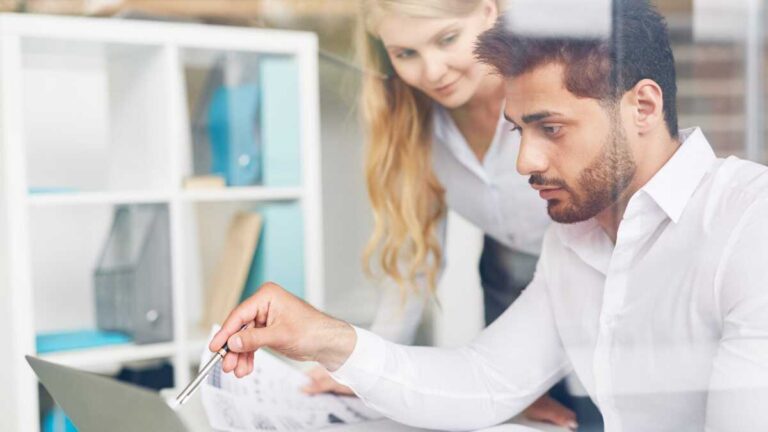 Lönelistan i januari återspeglar redan ökningen av MEI: detta är den verkliga extra kostnaden för egenföretagare och små och medelstora företag