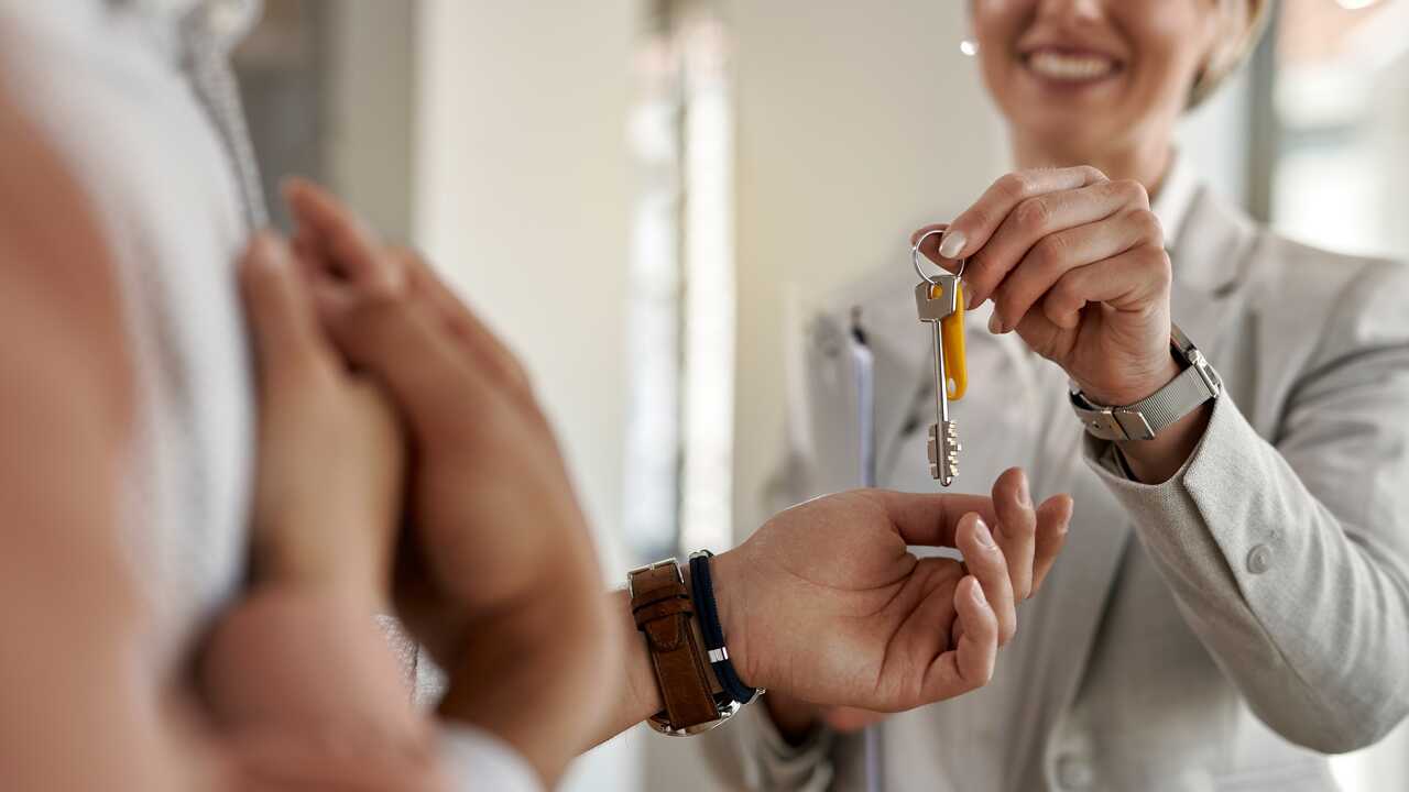 Turistuthyrningsegenföretagare har en vecka på sig att deklarera sina lägenheter om de vill fortsätta sin verksamhet