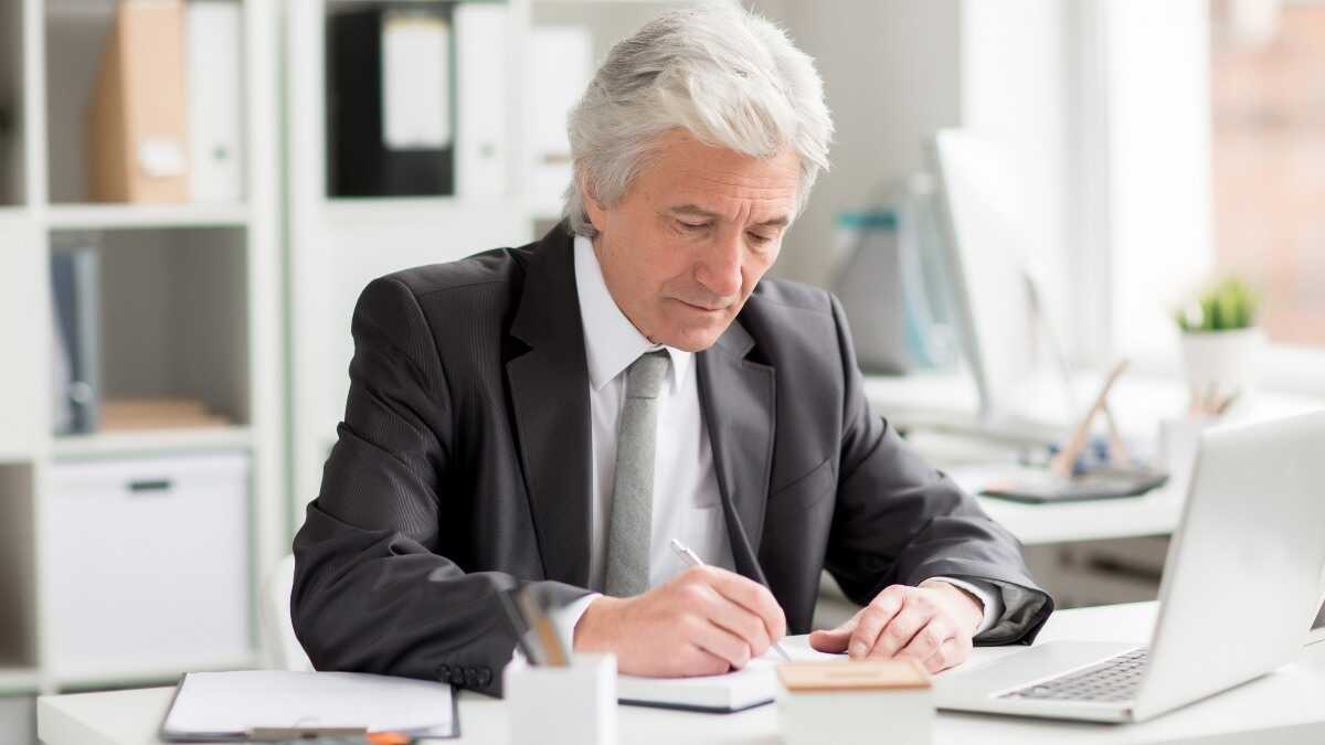 Finansministeriet uppdaterar egenföretagare som betalar personlig inkomstskatt för sina pensioner 2026