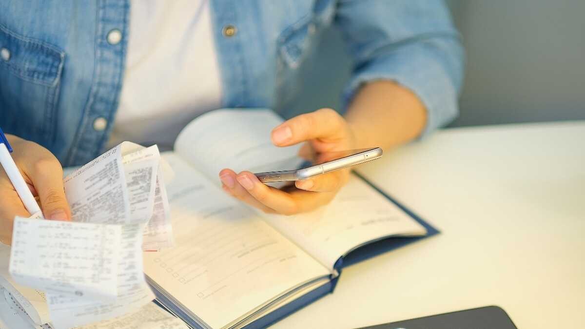 Många egenföretagare är omedvetna om att de kan begära ersättning för varje obetald faktura.