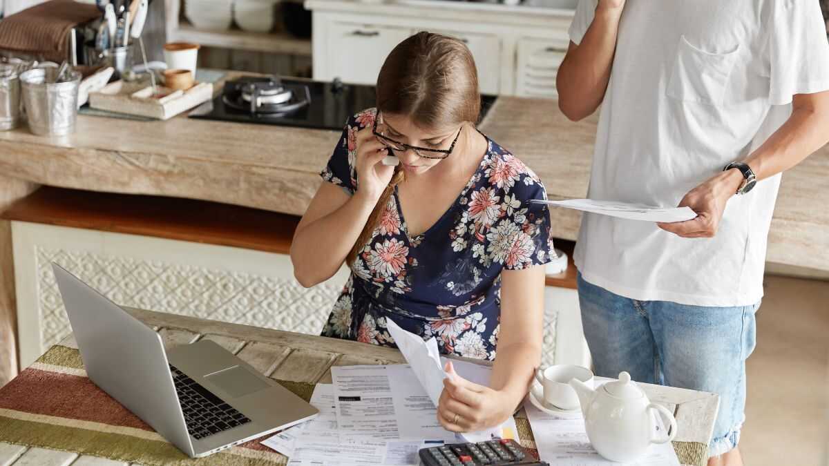 Egenföretagare som kommer att kunna tjäna sin inkomst per telefon eller personligen 2026