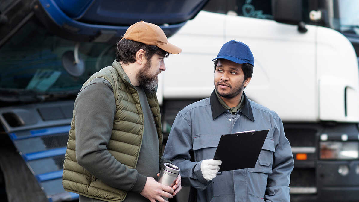 Egenföretagande transportarbetare fördömer att licenser som erhållits utomlands kan skapa orättvis konkurrens