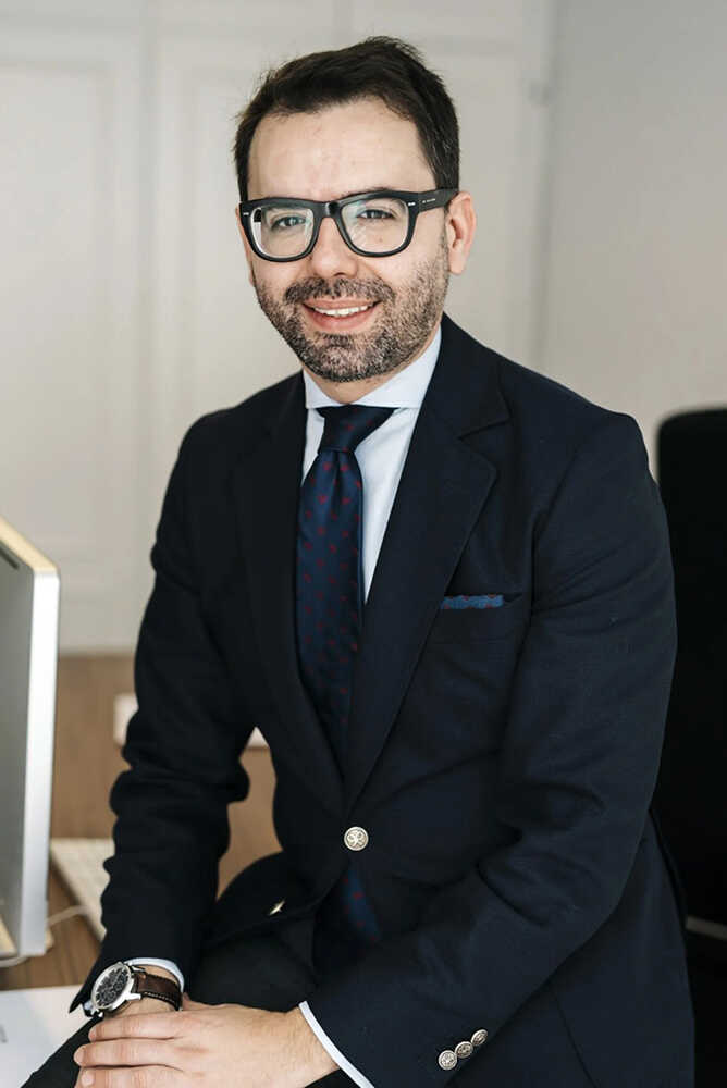 Jose Matero Ruescas är partneradvokat på Marín y Mateo Abogados.