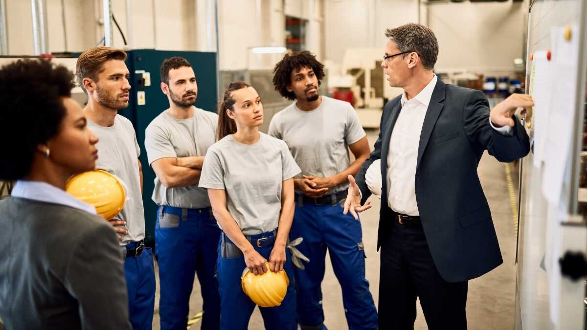 Labour vill öka de skyldigheter som små och medelstora företag och egenföretagare kommer att ha när det gäller att förebygga risker