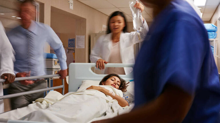 Högsta domstolen bestämmer hur egenföretagare kan ansöka om tillstånd att vårda familjemedlemmar
