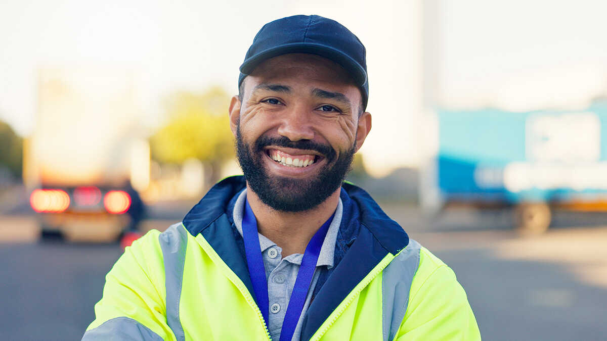 Reguleringen av invandrare utsätter egenföretagare och små och medelstora företag för förseningar och sanktioner när de anställer anställda.