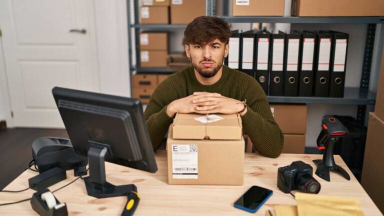 Finansdepartementet kommer att kontrollera onlineförsäljningen av egenföretagare med data från plattformar och nätverk