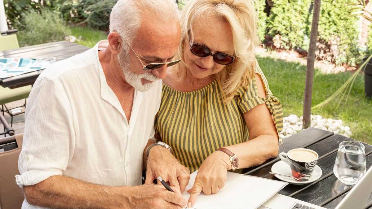 Egenföretagare kan lägga till upp till fem års avgifter för gamla metoder