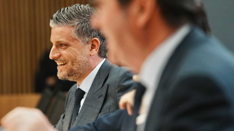 "Unga entreprenörer behöver mindre byråkrati"
