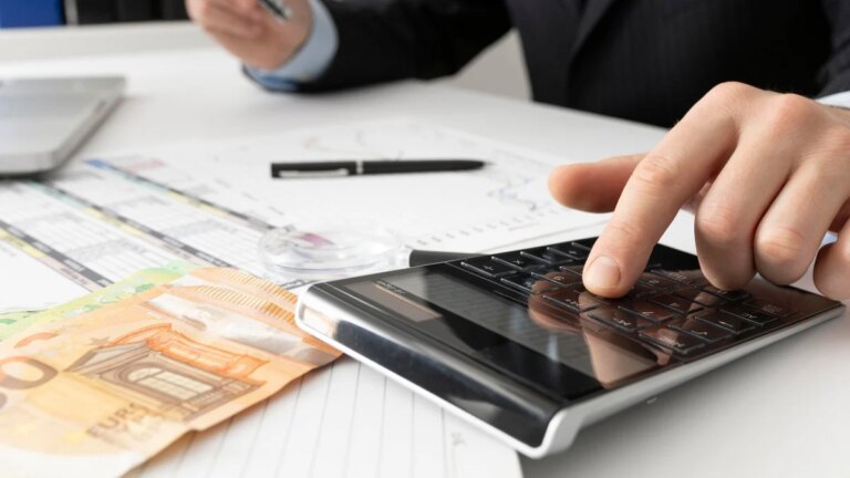 Finansdepartementet klargör hur mycket små och medelstora företag kommer att betala 2026 i bolagsskatt
