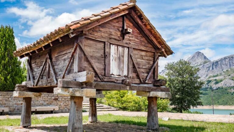 Det finns redan tekniska små och medelstora företag som för bastjänster närmare landsbygdsområdena i Spanien
