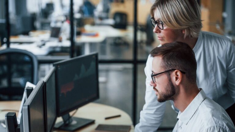 Stöd på upp till 12 000 euro i Extremadura för små och medelstora företag att investera i marknadsföring eller cybersäkerhet
