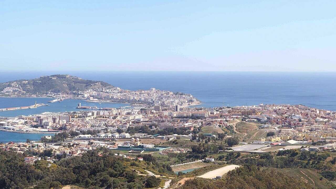 Egenföretagare och små och medelstora företag i Ceuta kan begära den nya extraordinära arbetslösheten eller uppskov med sina bidrag
