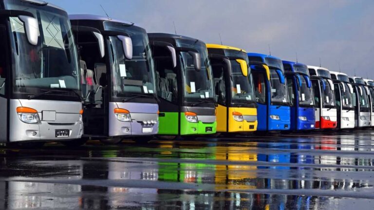 Renfe rättar till efter att domare upphävde dess bussplan för att utesluta tusentals små och medelstora företag