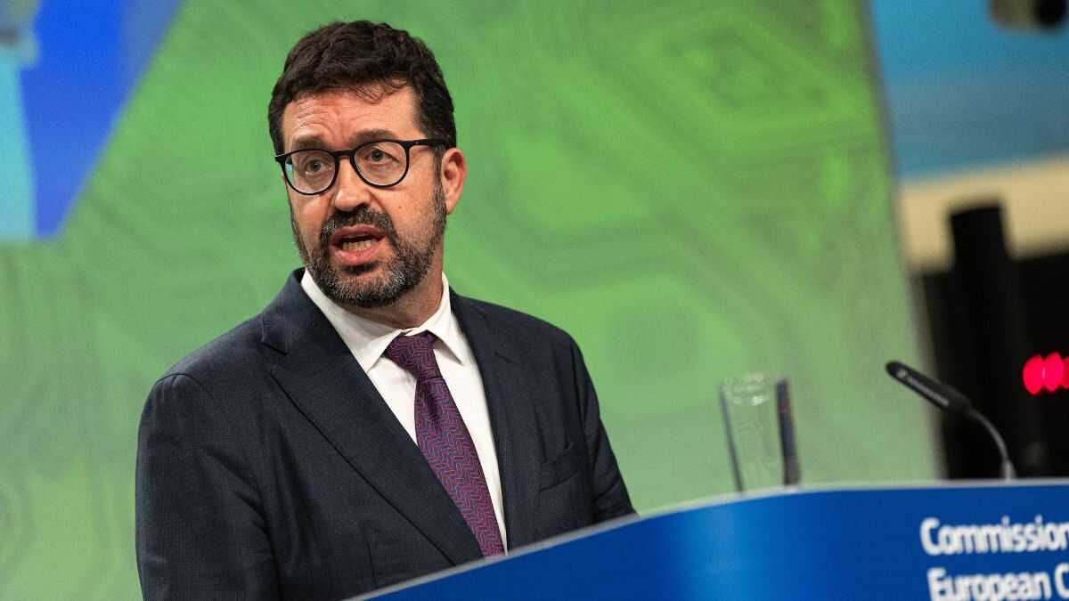 Labour anser att det digitala tidsregistret är reviderat och siktar på att oktober ska låsa upp det