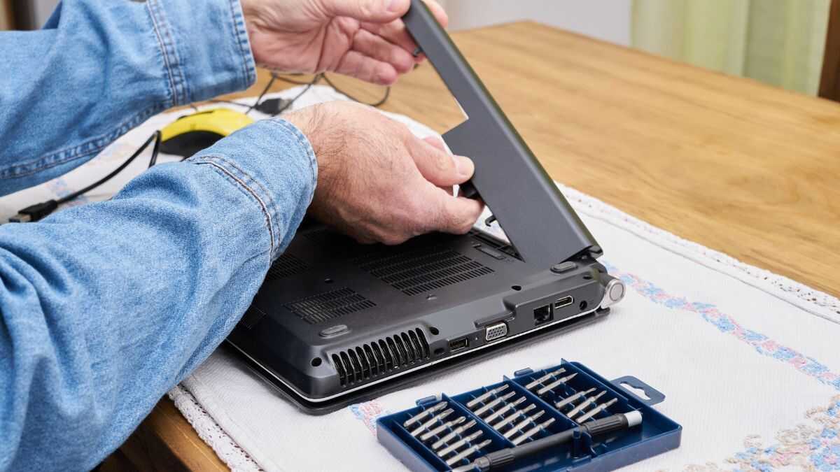 Tusentals egenföretagare kommer att behöva granska batteriprodukterna de säljer från februari 2027