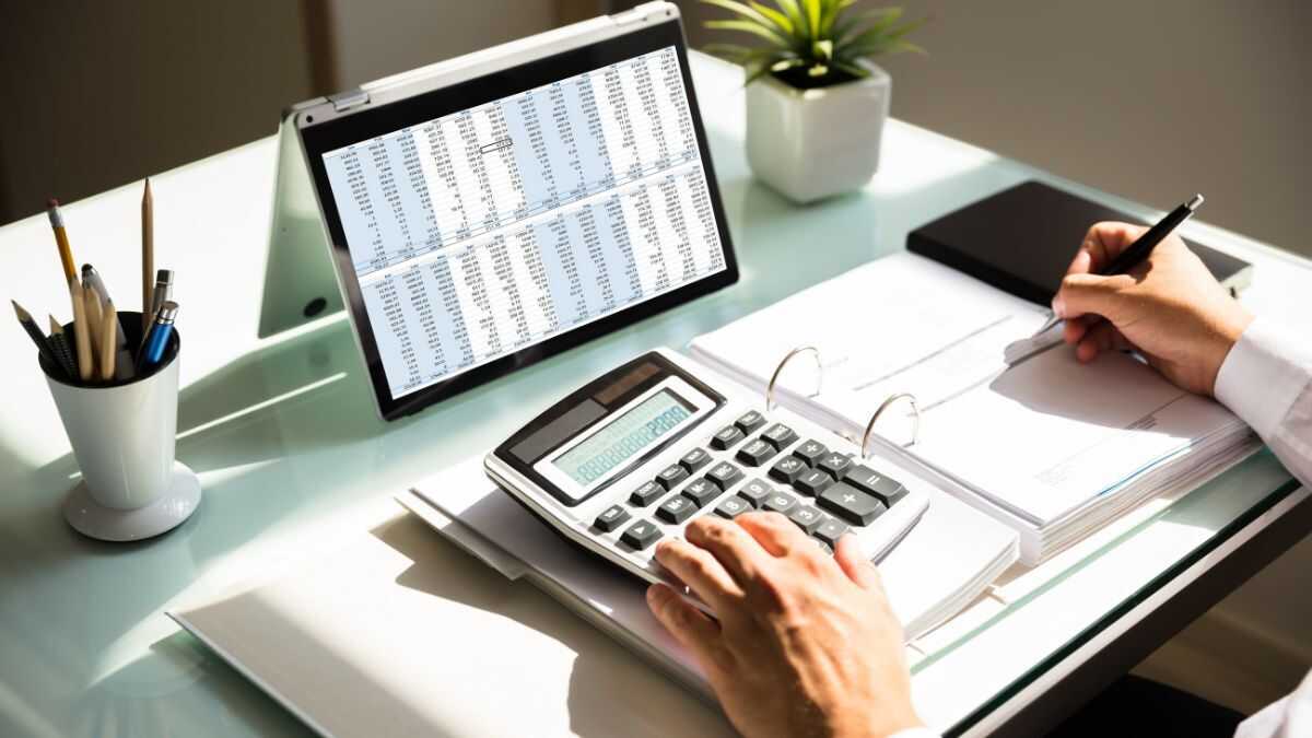 Den elektroniska fakturan kan lämna egenföretagaren instängd i sitt program och försvåra ett leverantörsbyte